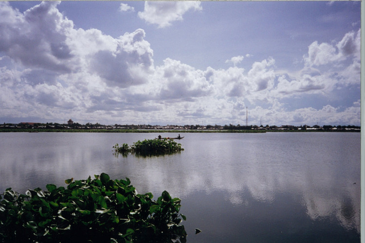 cambodia-phnom-penh-1995_001