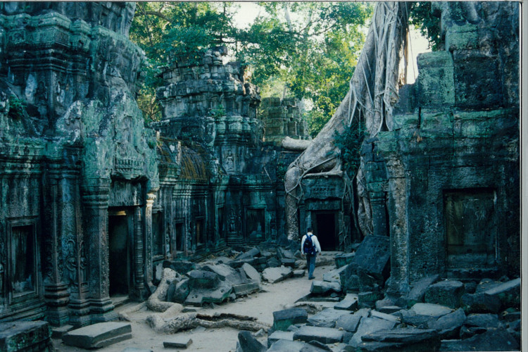 Cambodia-SiemReap-1995_012