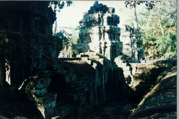 Cambodia-SiemReap-1995_015