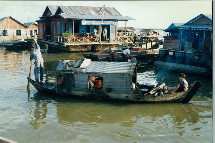 Cambodia-SiemReap-1995_031