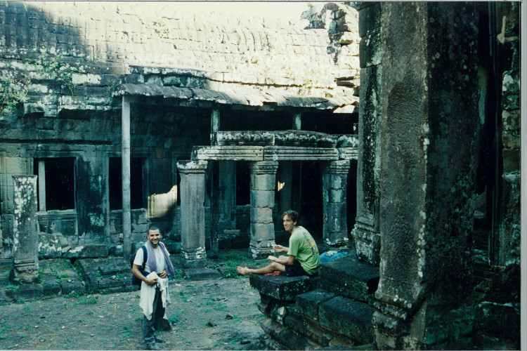 Cambodia-SiemReap-1995_037