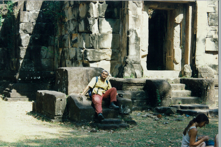 Cambodia-SiemReap-1995_041