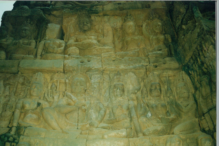 Cambodia-SiemReap-1995_043