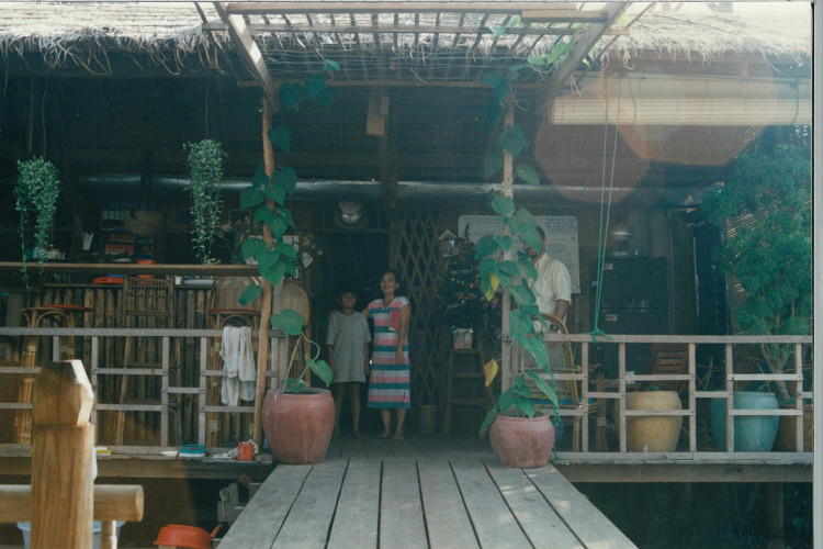 Cambodia-SiemReap-1995_064