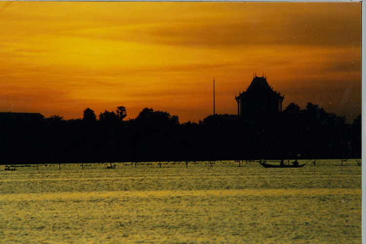 Cambodia-SiemReap-1995_069