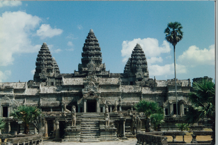 Cambodia-SiemReap-1995_073