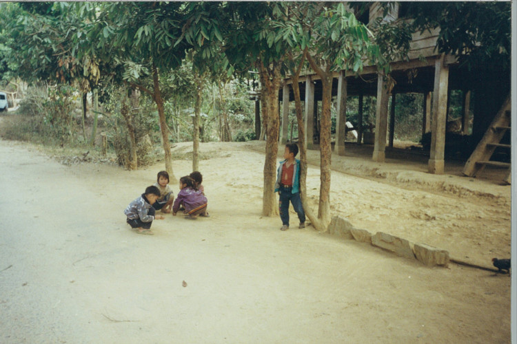 laos1995_070