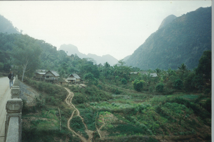 laos1995_076