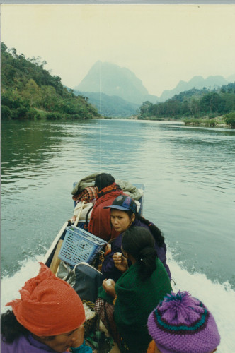 laos1995_100