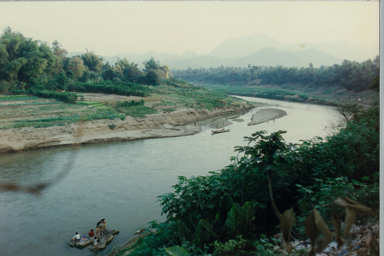 laos1995_105
